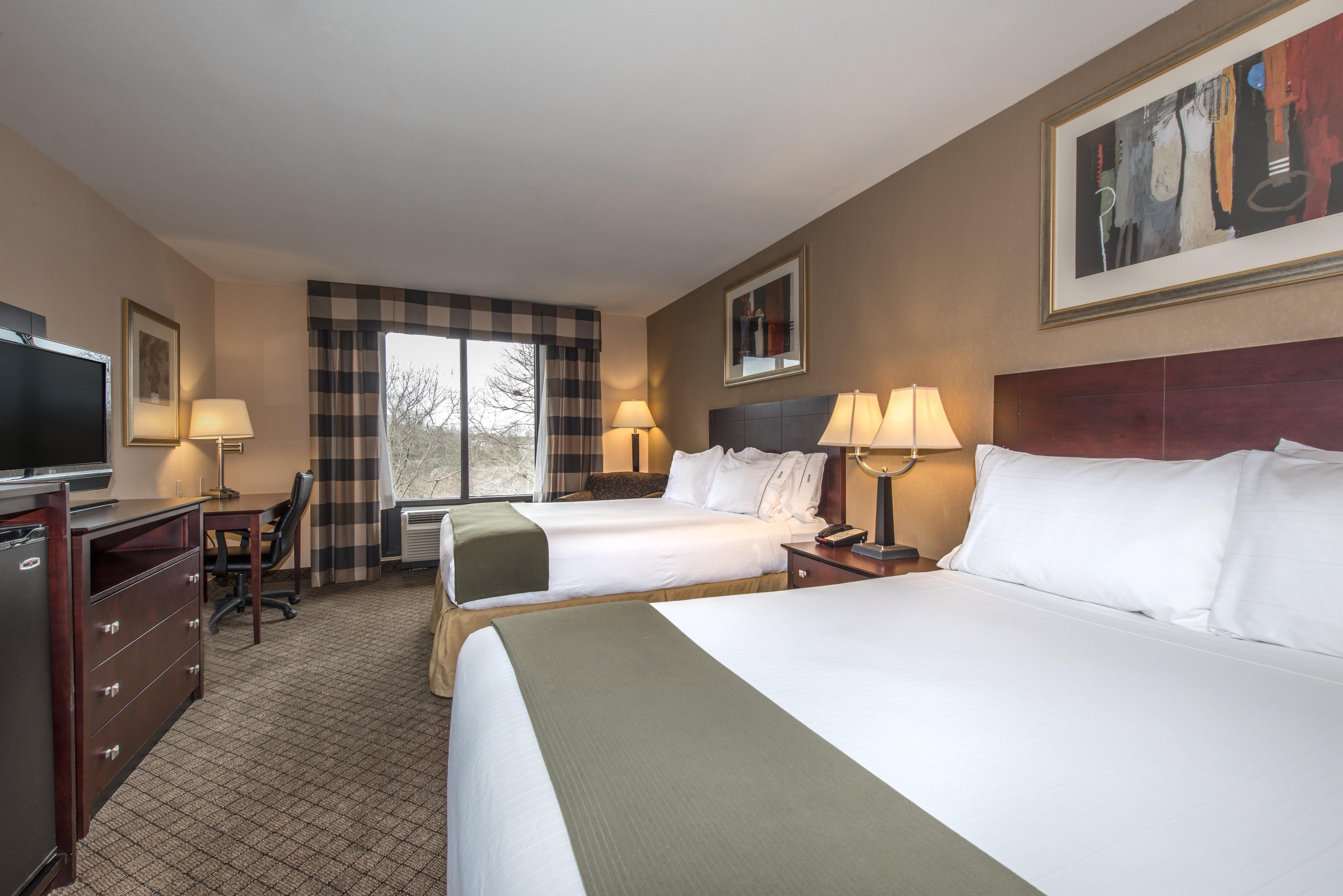 Express & By Ihg 3*