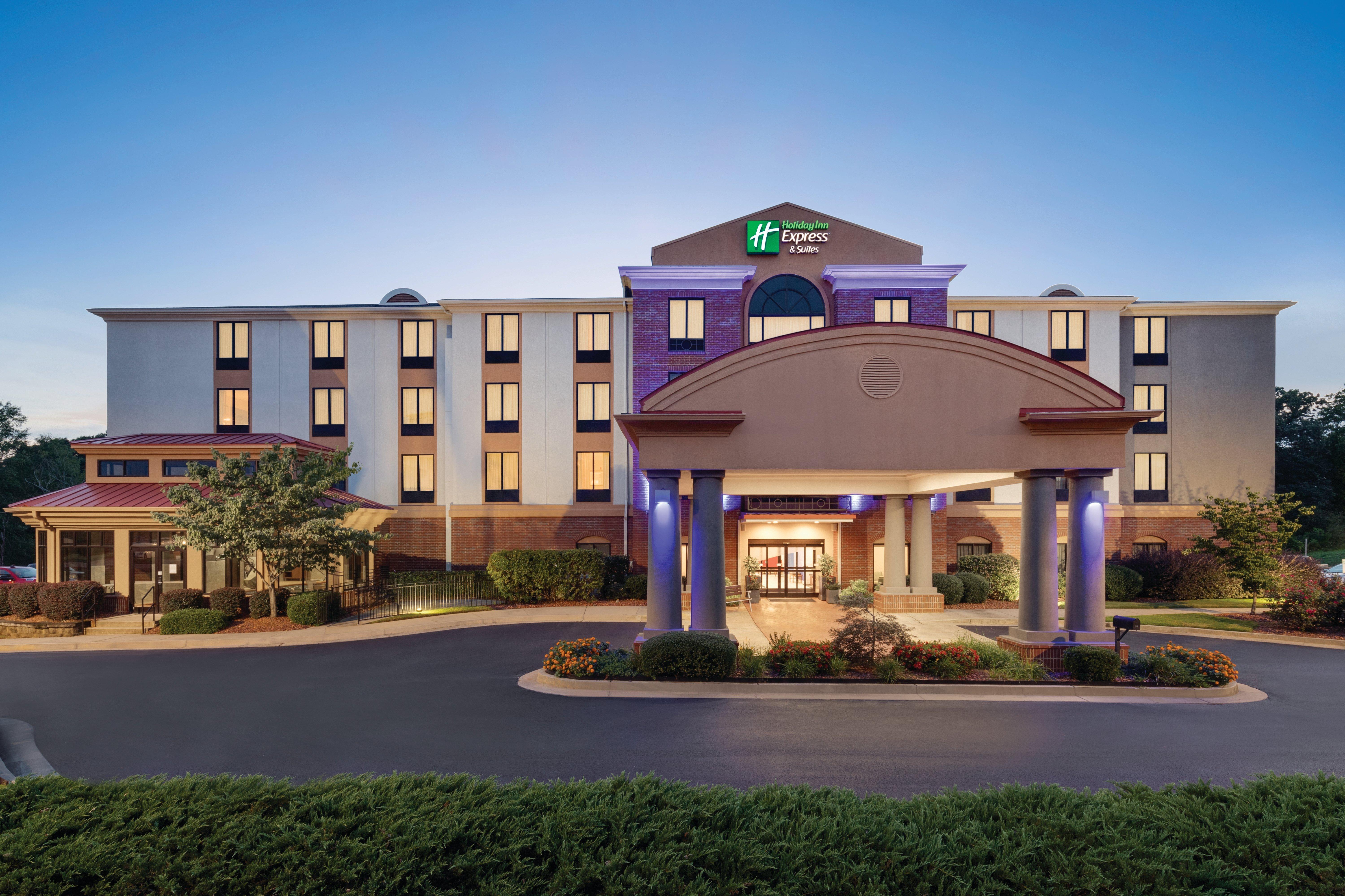 Express & By Ihg Hotel Lavonia