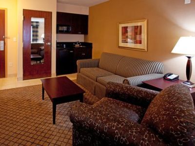 Express & By Ihg Hotel Lavonia